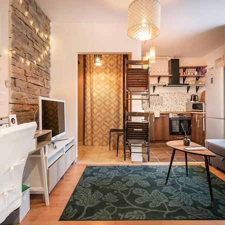 Green Lush Apartment Budapest Exterior foto