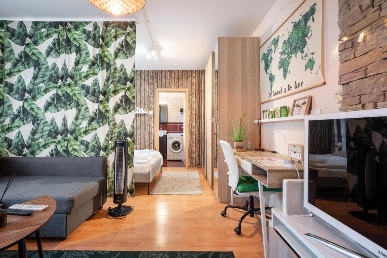 Green Lush Apartment Budapest Exterior foto