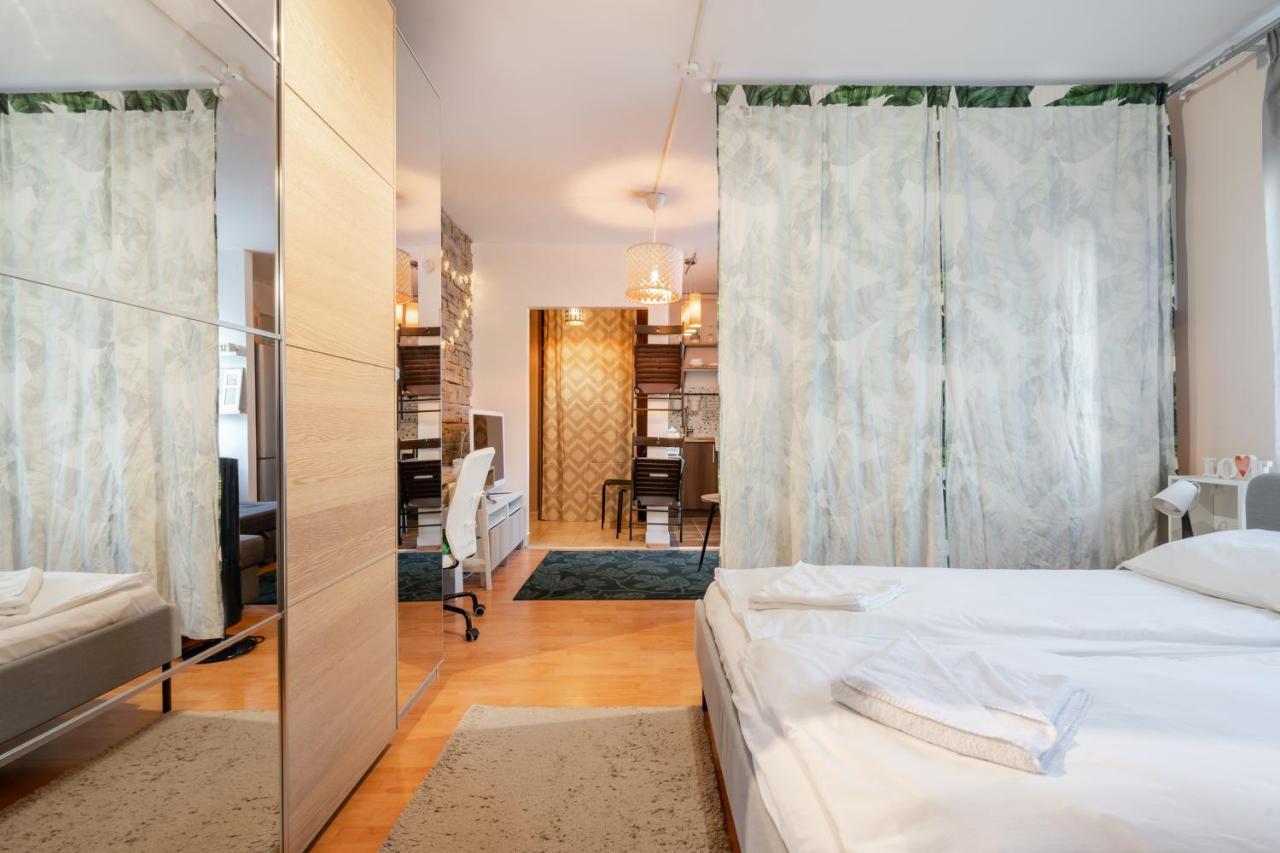 Green Lush Apartment Budapest Exterior foto